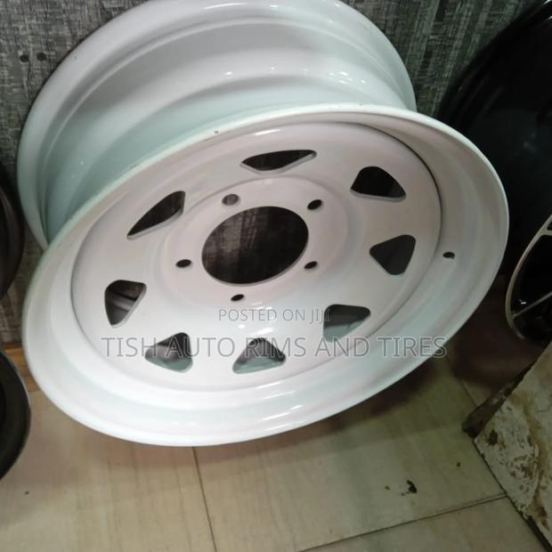 White Rim 16 Inch Landcruser