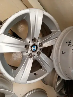 Original BMW 18 Inch Rims Stuggered
