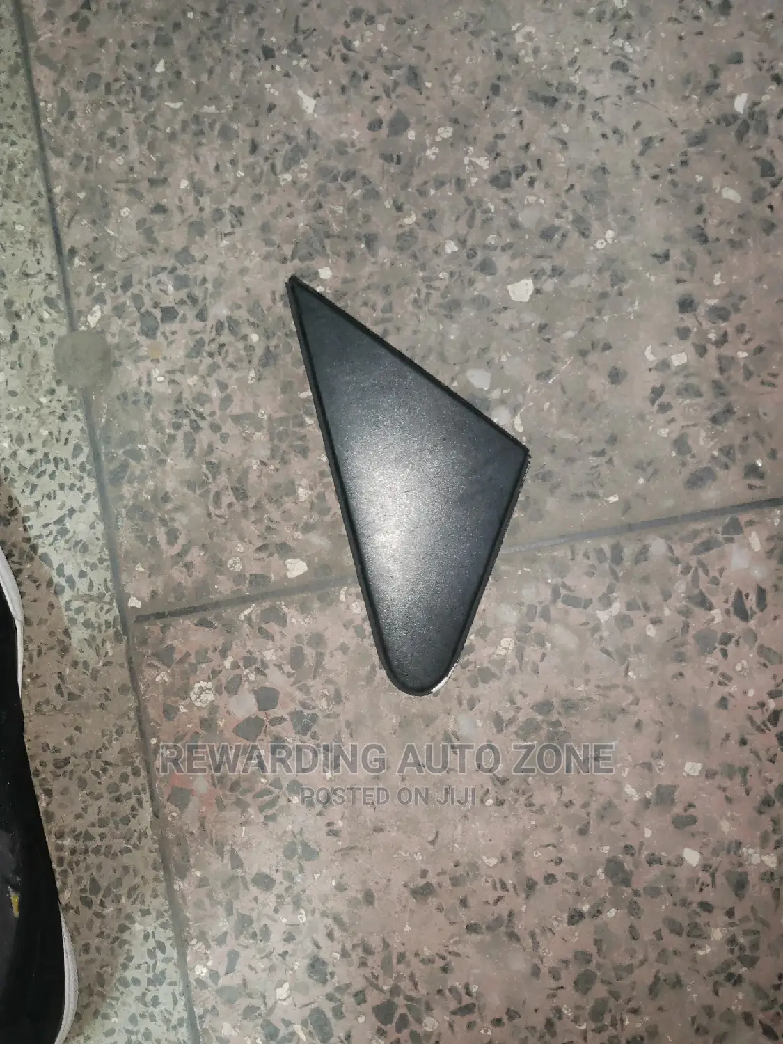 Premio 240 2005 Side Mirror Finisher.