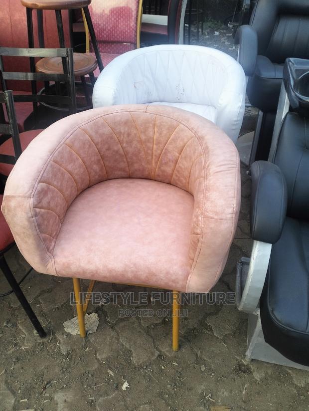 Modern Styling Chair - thumbnail 3