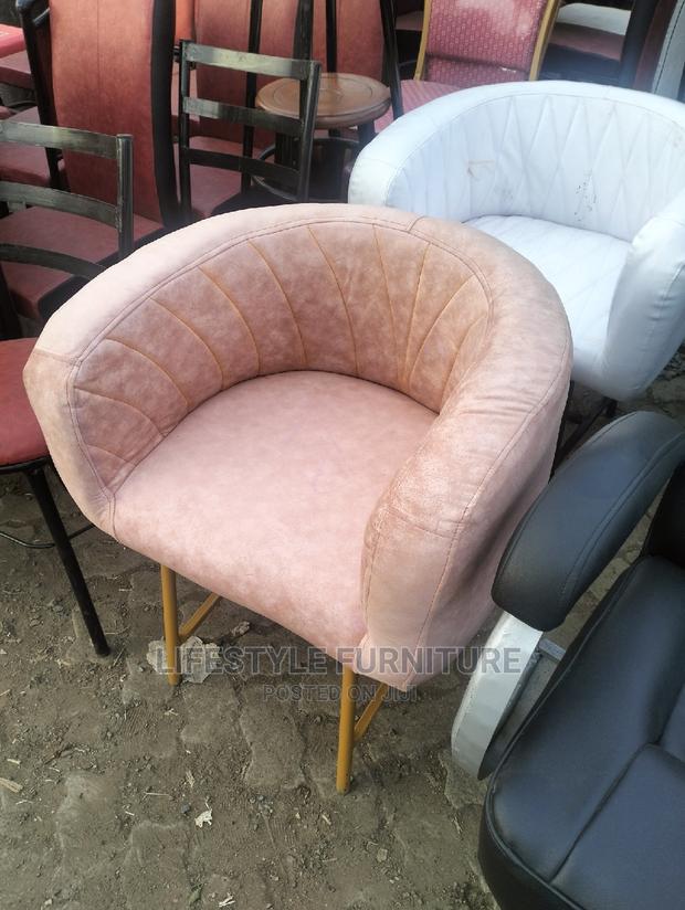 Modern Styling Chair - thumbnail 4