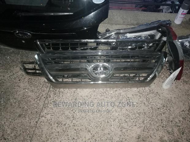 Toyota Surf Grille.