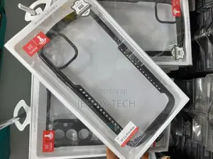 iPhone 11 Pro Max Arc-Shaped Handle Clear Case