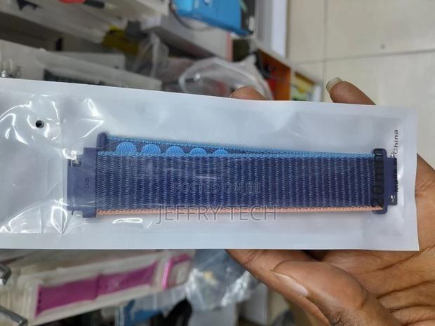 Watch Strap 20mm Nylon Replacement Watch Band Adjusta - main view