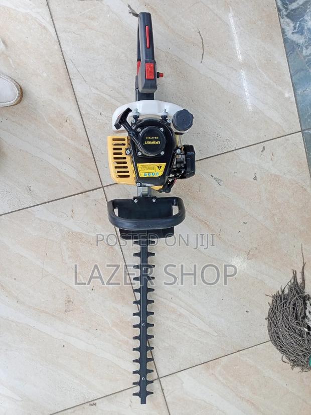 Petrol Hedge Trimmer