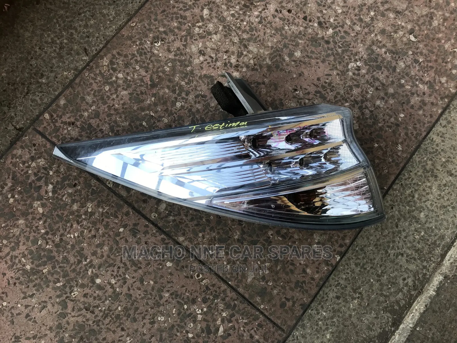 Toyota Estima New Backlight