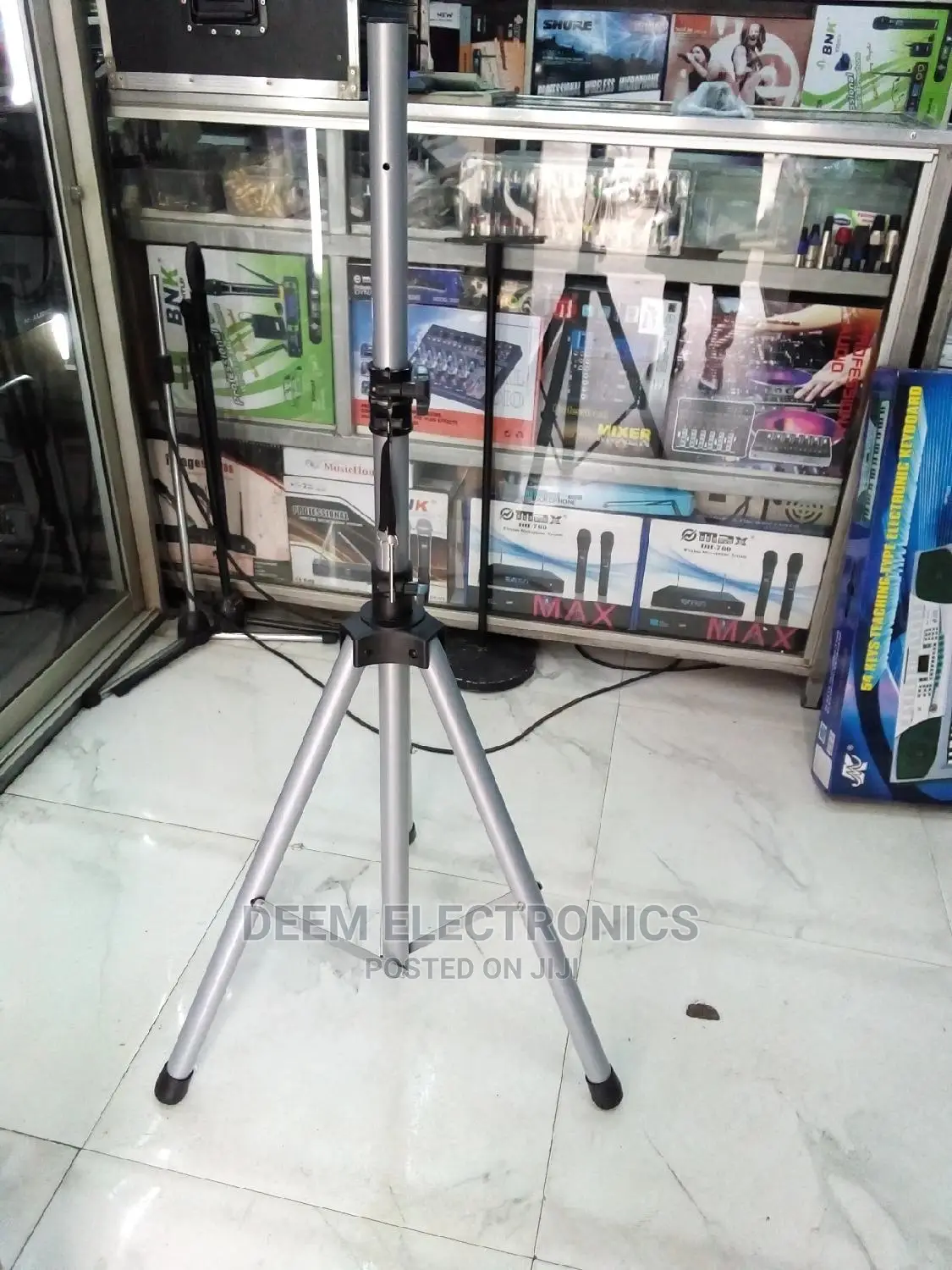 Speaker Stand- Silver