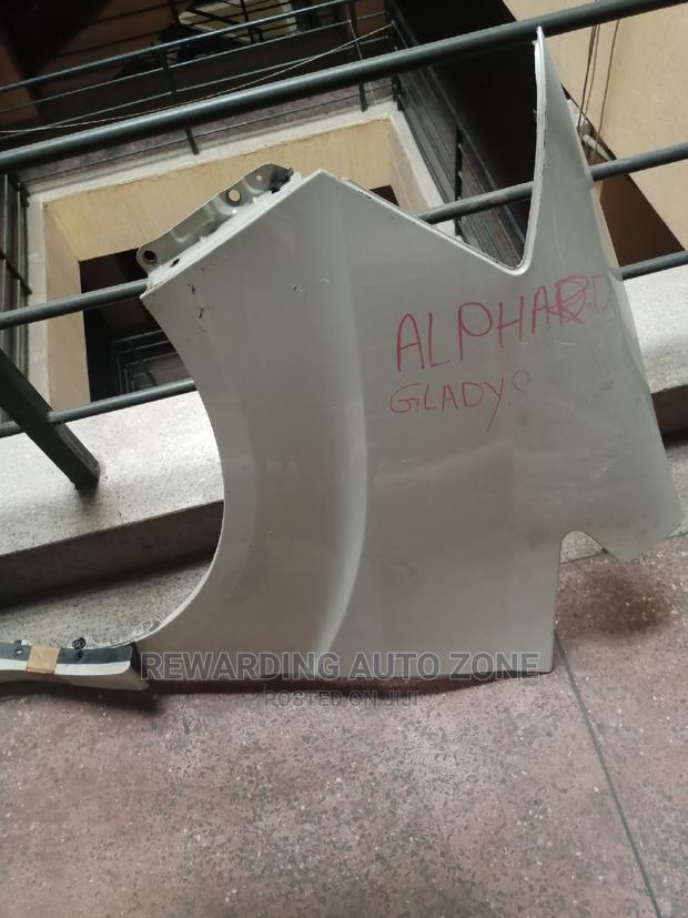 Alphard Wing 2010.