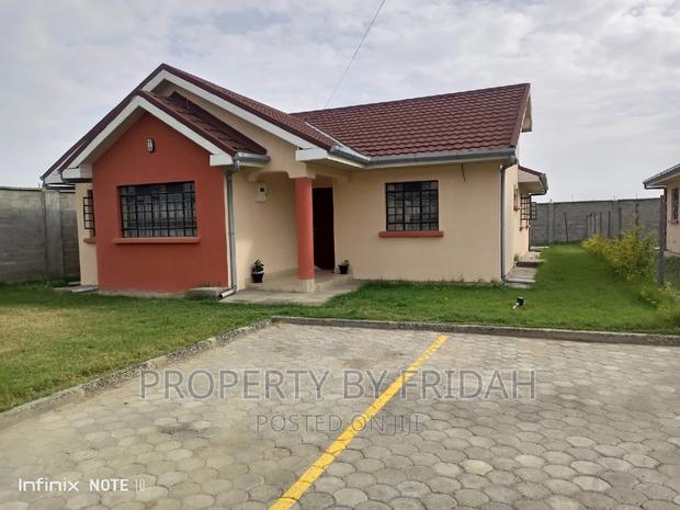 3bdrm Bungalow in Kitengela for rent - main view
