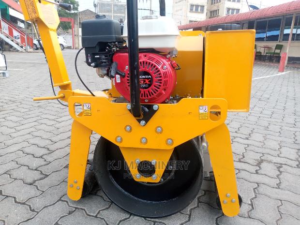 Single Vibratory Roller Drum
