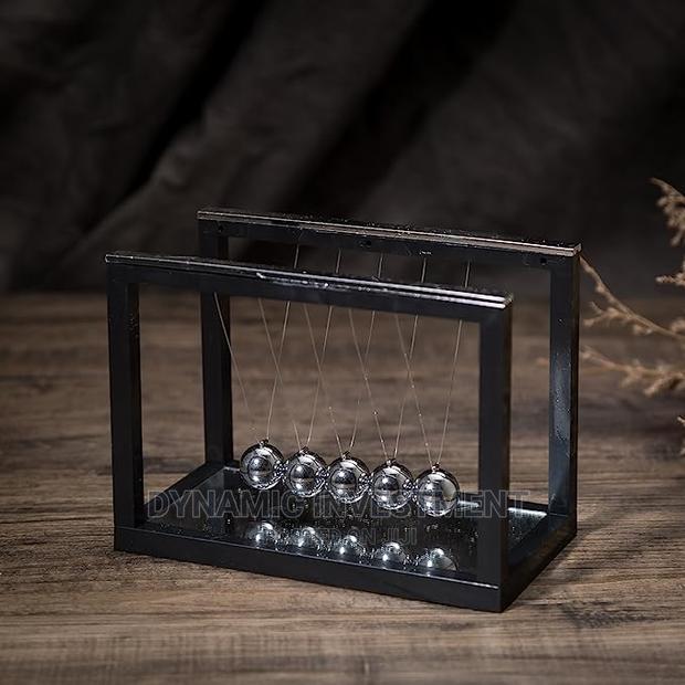 Newtons Cradle Balance Balls With Kinetic Motion - main view
