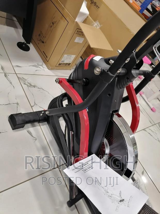 Heavy-Duty Exercise Bike. - thumbnail 8