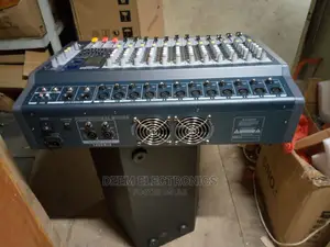 Powered Mixer Ally Audio 12channel-1206