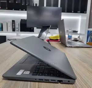 Laptop HP 240 G8 8GB Intel Core I5 SSD 500GB