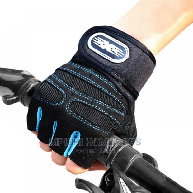 Half Finger Gym Gloves - thumbnail 8