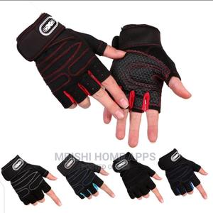 Half Finger Gym Gloves - thumbnail 2