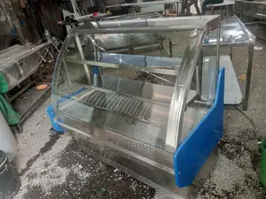Refrigerated Cake Display