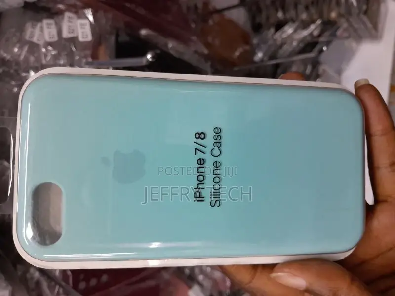 Olixar iPhone 8 / 7 Soft Silicone Case - Pastel Green