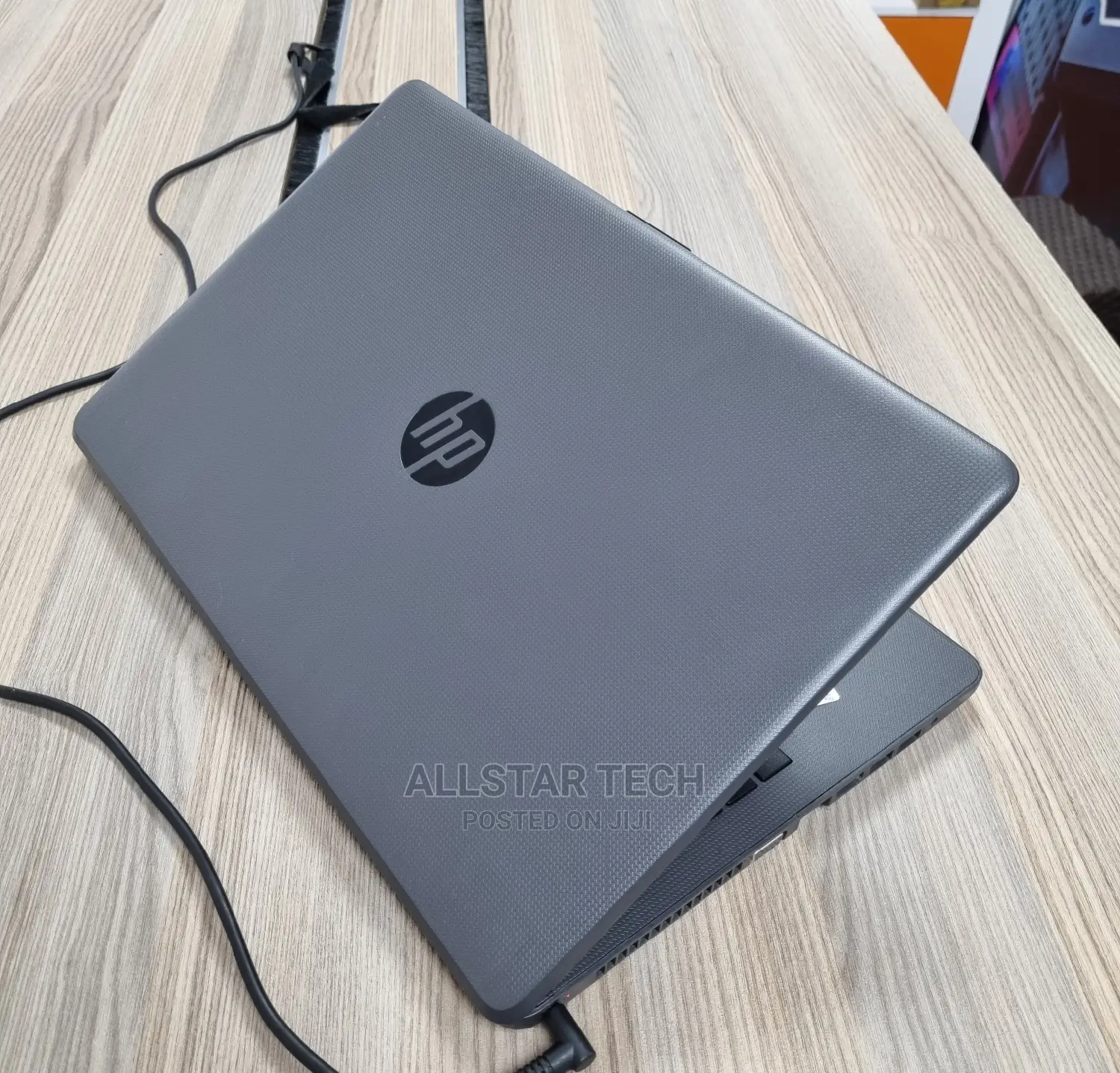 Laptop HP 255 G6 8GB Intel Core I3 HDD 1T