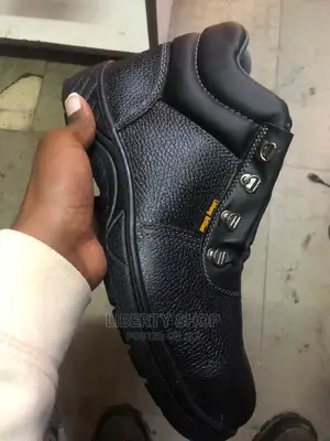 Industrial Safety Boots Wear