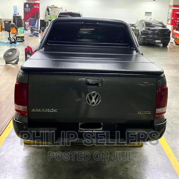 Hard Trifold Cover Installed in Volkswagen AMAROK!