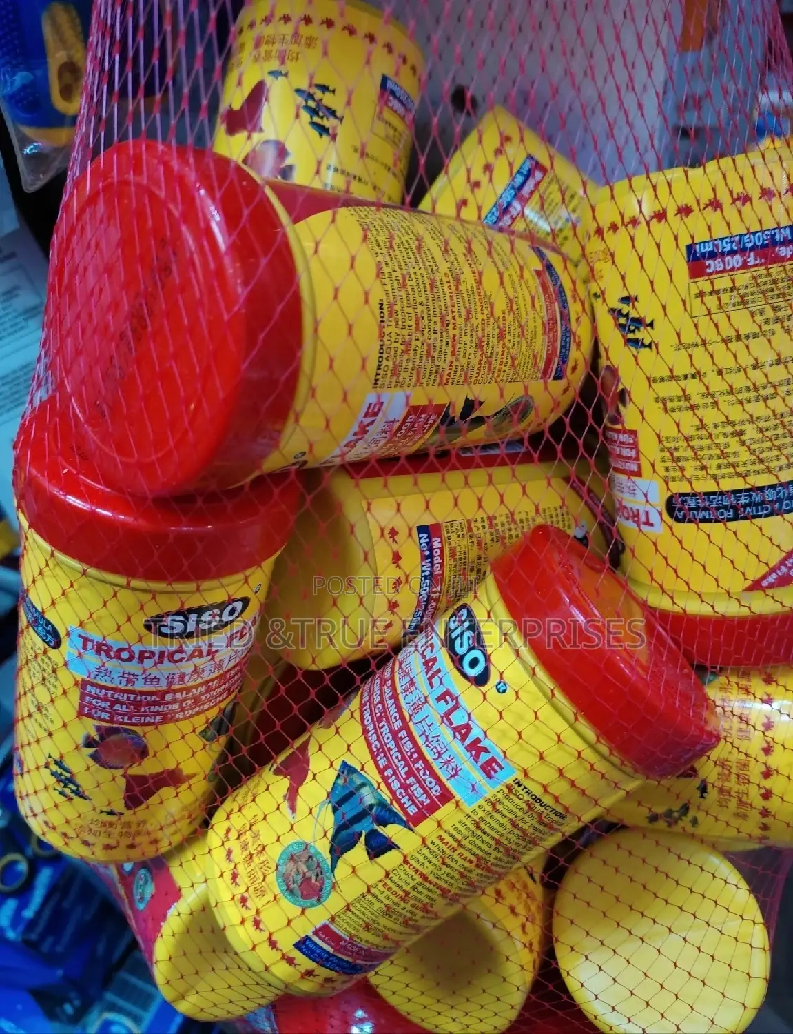 Fish Food (Tropical Flake)