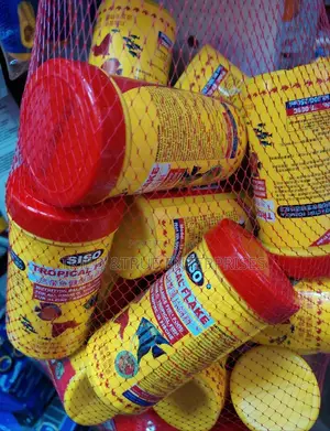 Fish Food (Tropical Flake)