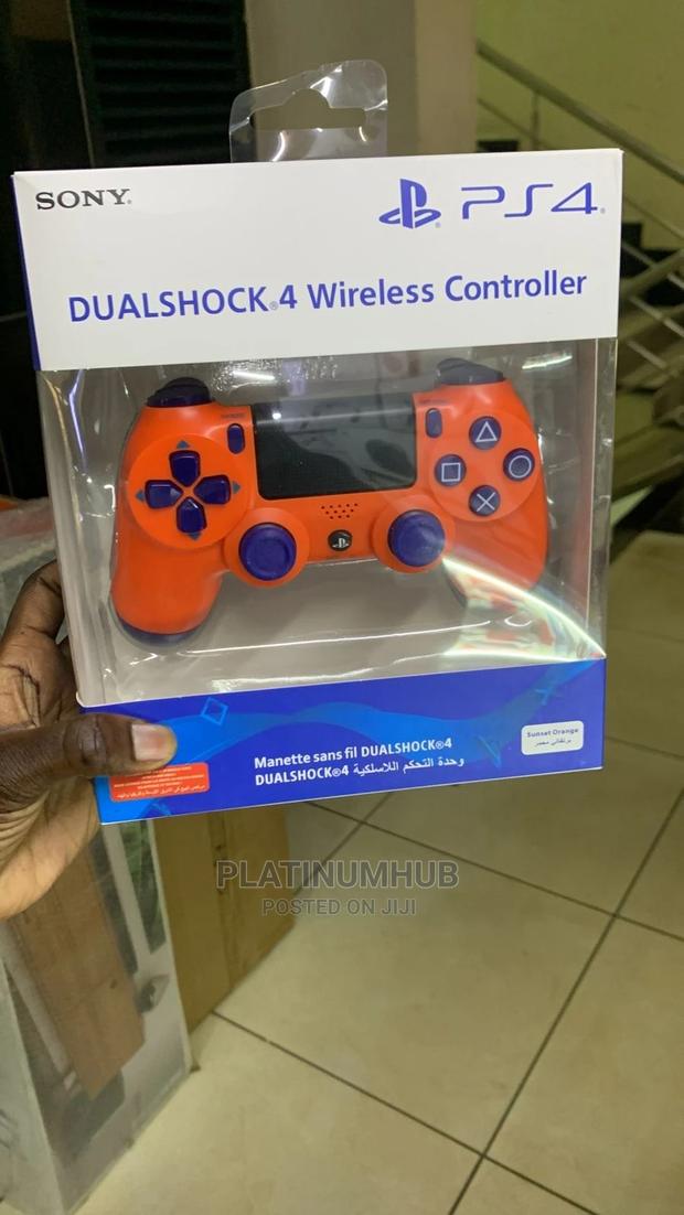 Ps4 Controller (Orange) - main view