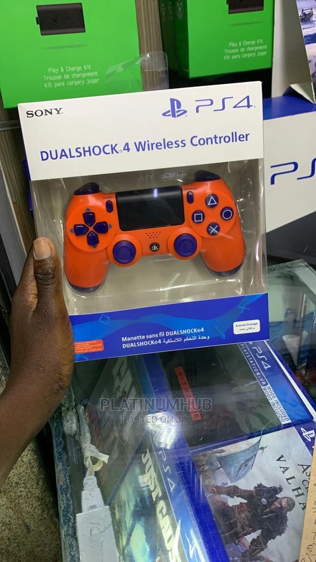 Ps4 Controller (Orange) - thumbnail 3