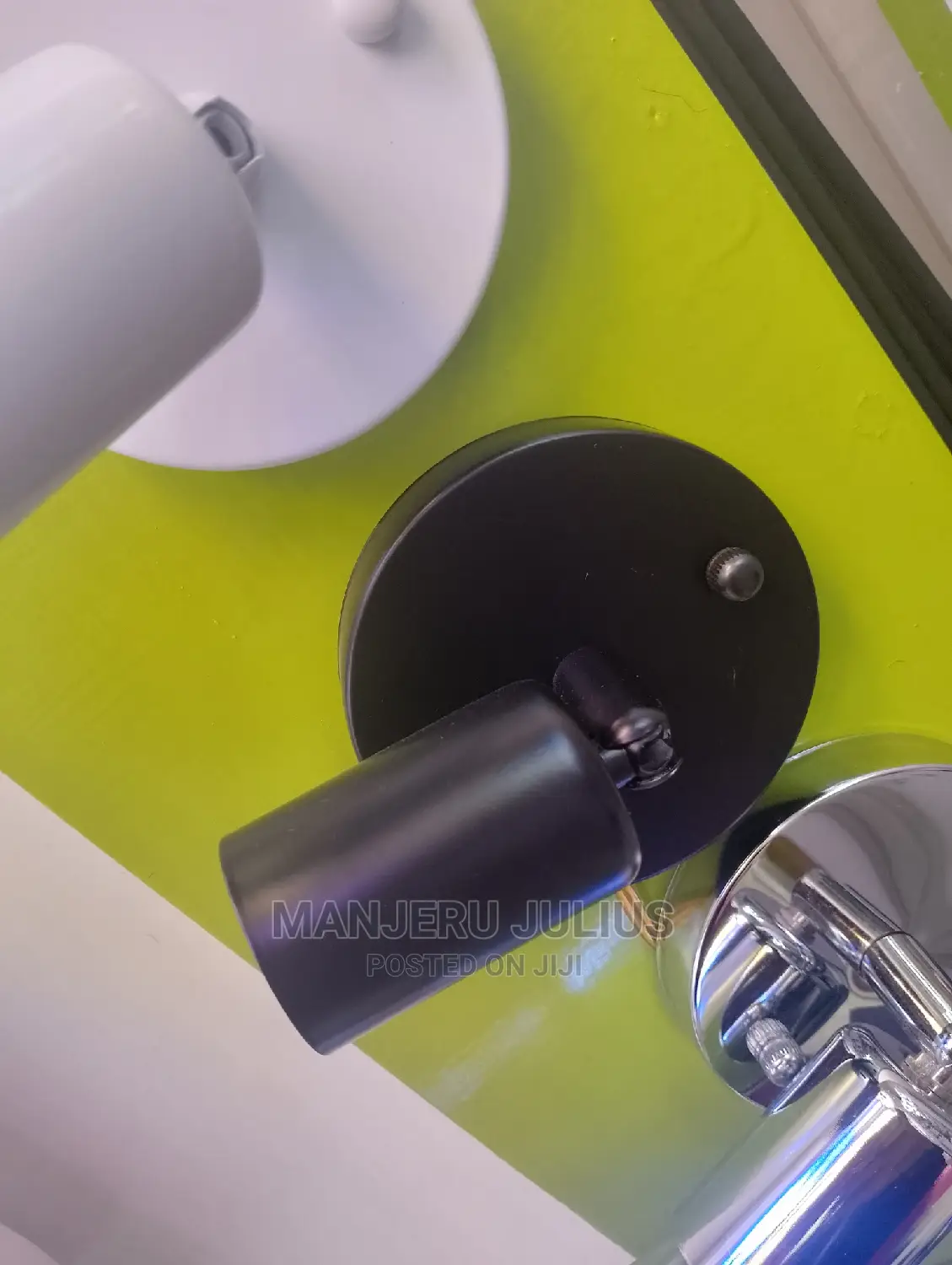 Tiltble Bulb Holders