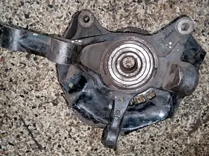Front Wheel Hub 4D Voxy,Noah,Gaia.