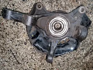Front Wheel Hub 4D Voxy,Noah,Gaia.