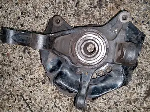 Front Wheel Hub 4D Voxy,Noah,Gaia.