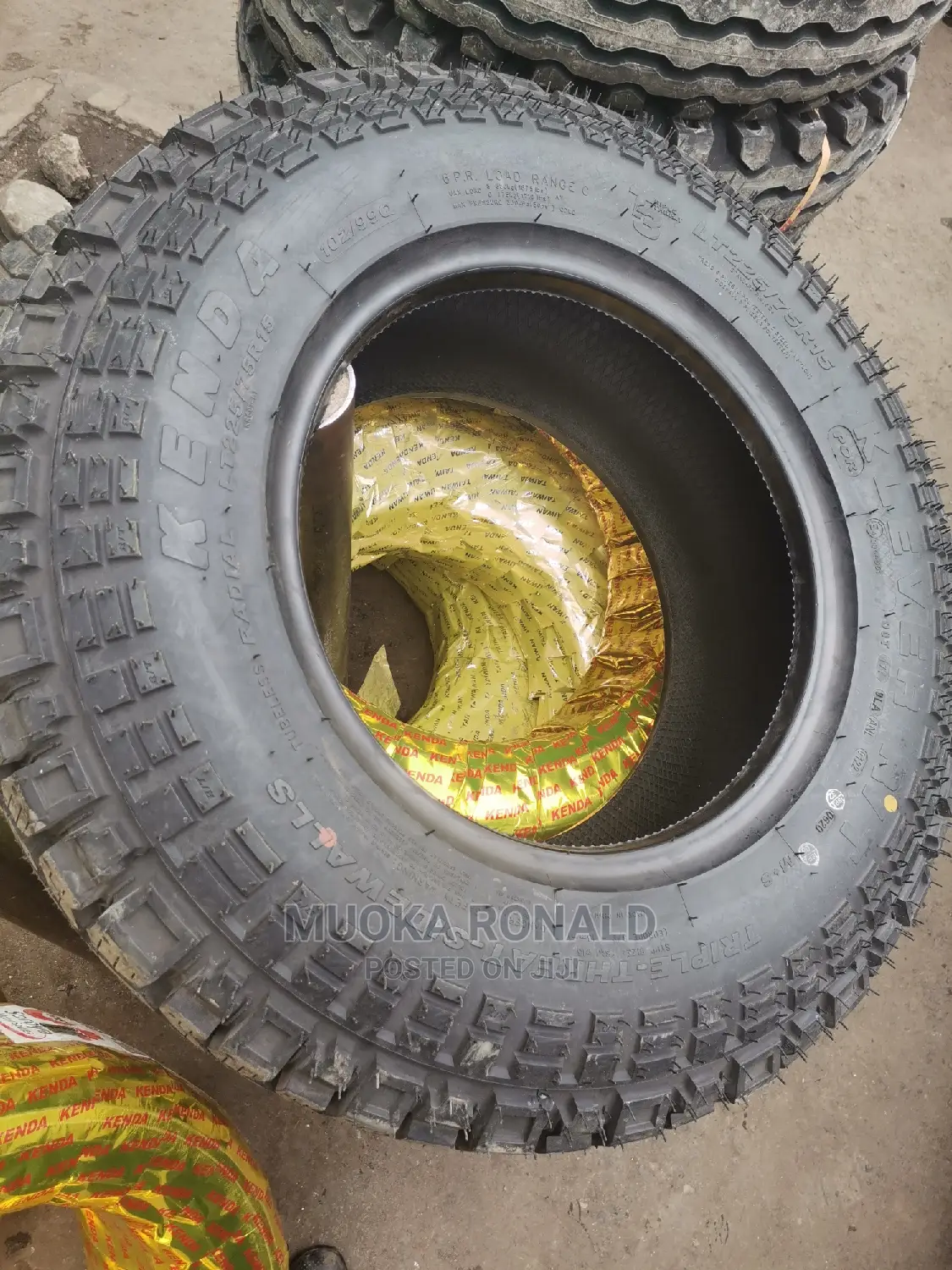 225/75r15 Kenda Tyre