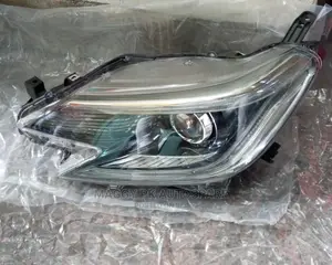 Toyota Mark X Headlight XENON 2014/2015