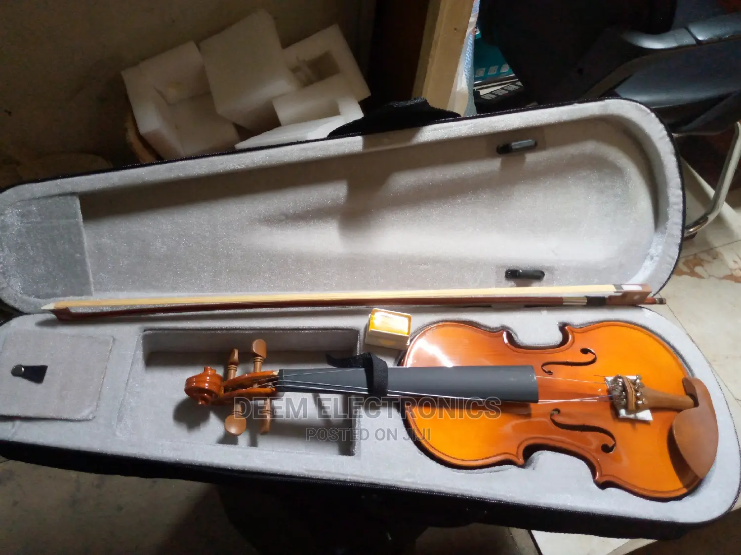 Violin Size 4/4 Maple Leaf