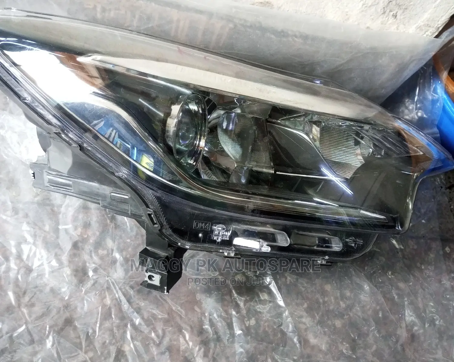 Nissan Note 2015 Headlight Xenon