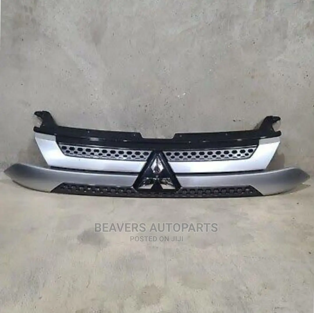 Mitsubishi Outlander 2017-2019 Grill