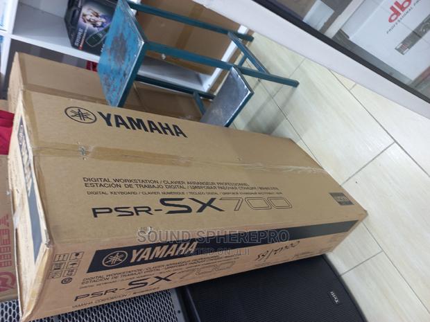 Yamaha PSR-Sx700 Keyboard