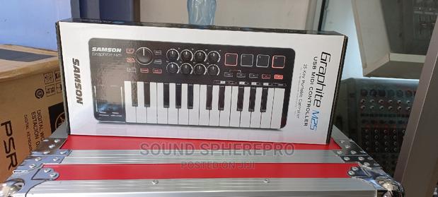 Samson Graphite M25 Keyboard - main view