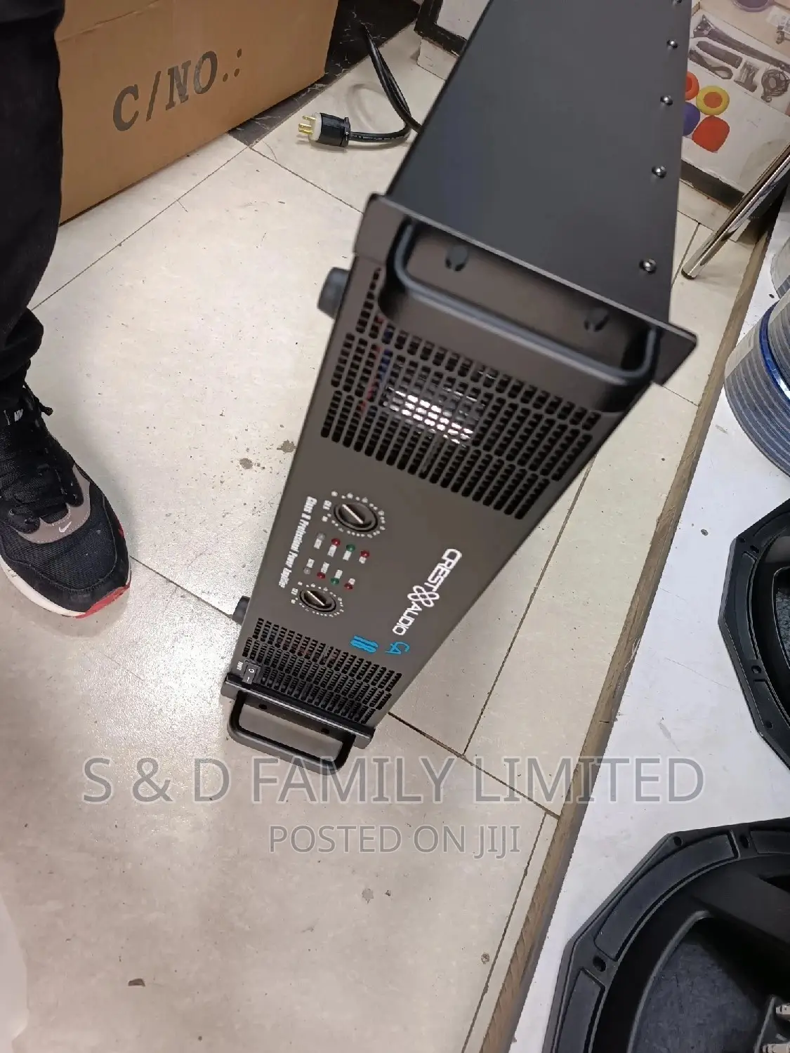 Crest Audio CA18 Power Amplifier