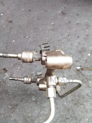 Subaru FA20 Nozzles and Common Rail