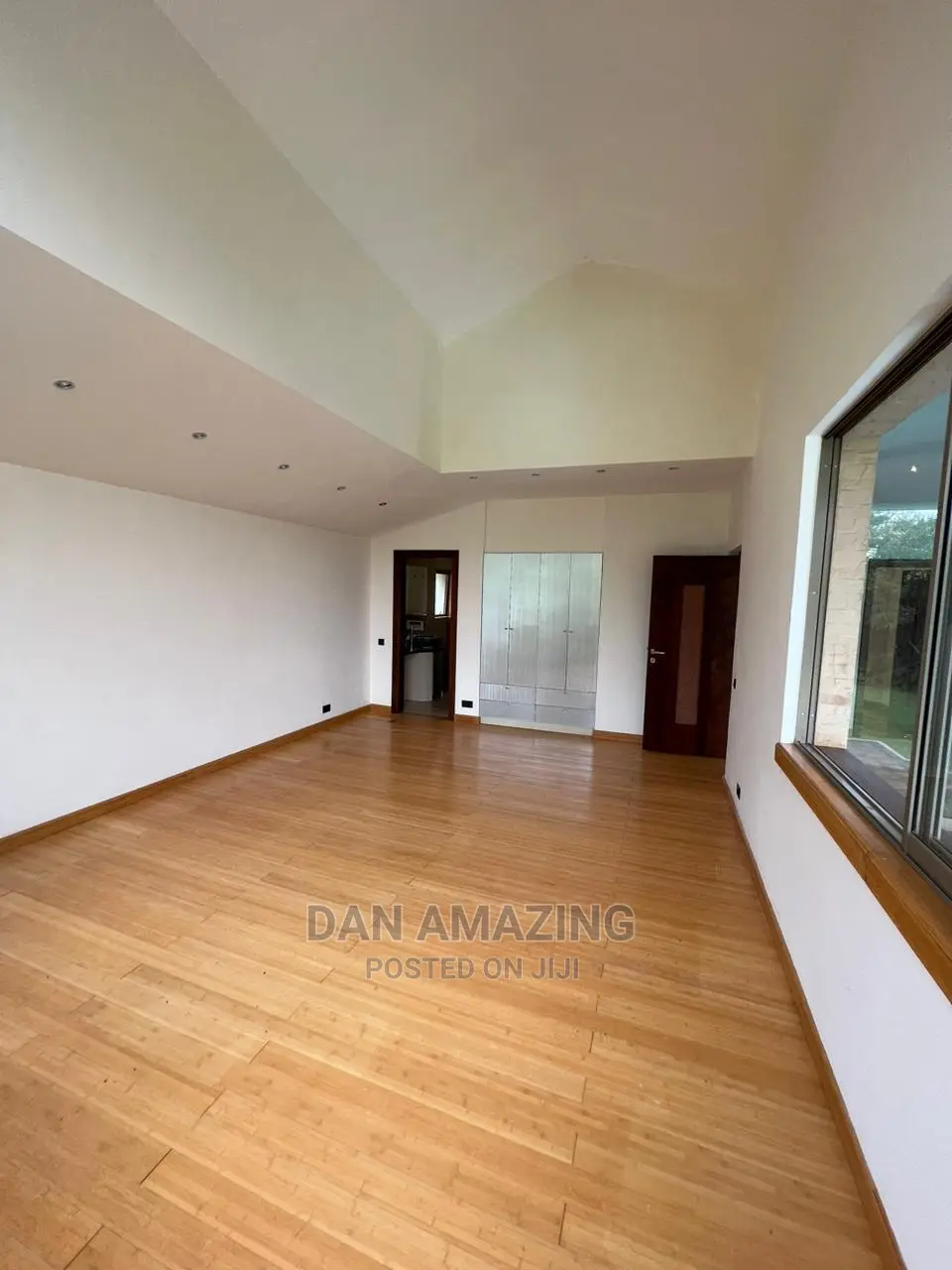 5bdrm Mansion in Kitisuru for sale