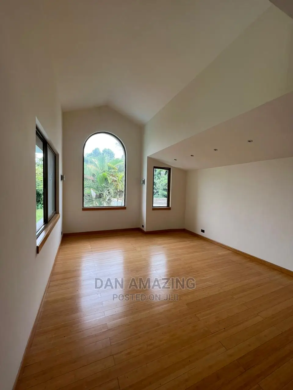 5bdrm Mansion in Kitisuru for sale
