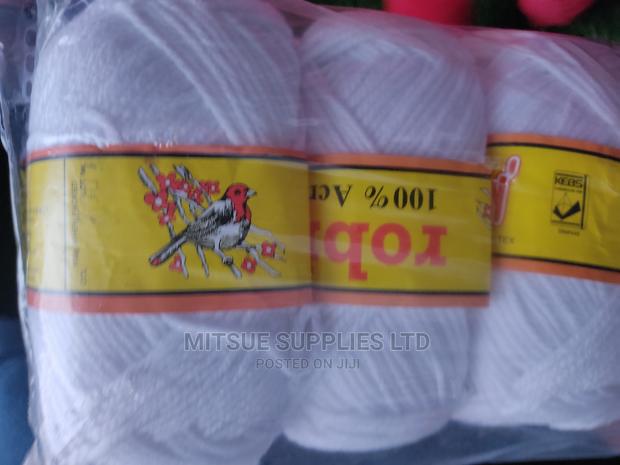 Robin Chunky 3ply White Yarn Packet of 5 Rolls Code 7001 - thumbnail 3