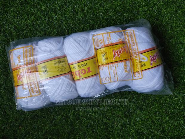 Robin Chunky 3ply White Yarn Packet of 5 Rolls Code 7001 - thumbnail 4