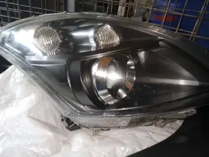 Suzuki Swift Headlight Zenon Model 2014-2021.