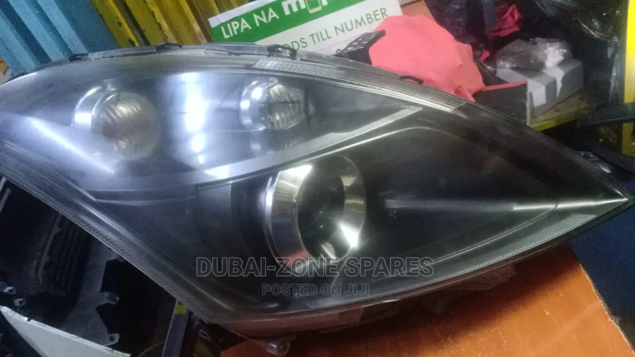 Suzuki Swift Headlight Zenon Model 2014-2021.
