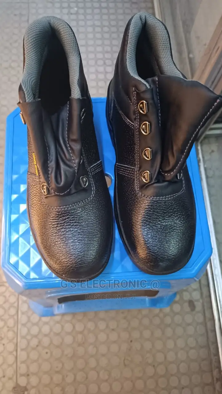 New Brilliant Black Safety Boots