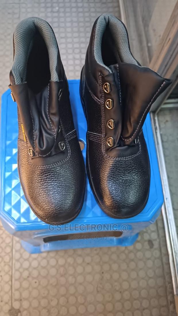 New Brilliant Black Safety Boots - thumbnail 2